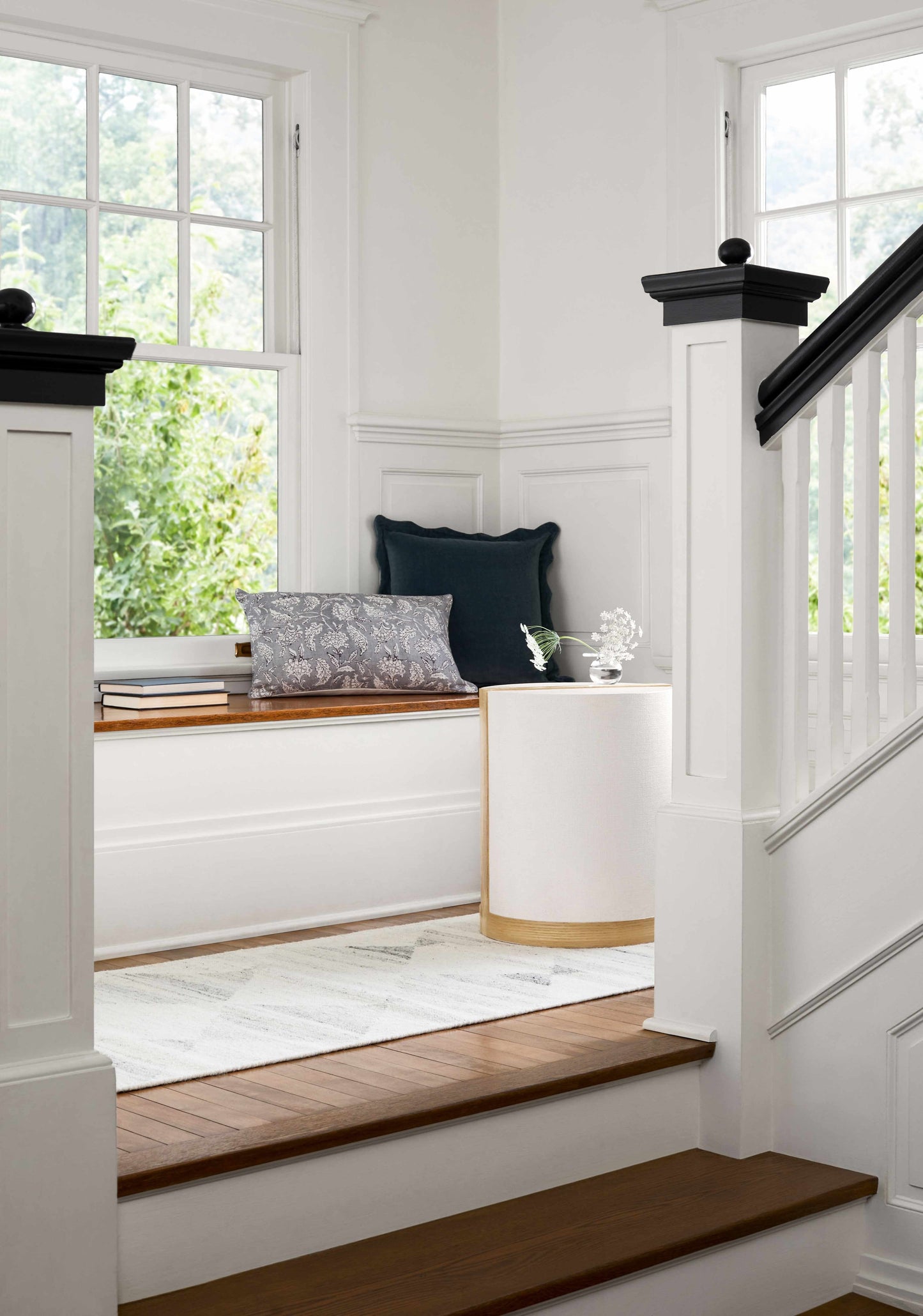 Rakin Area Rug - Soft Stylish Modern Floor Covering