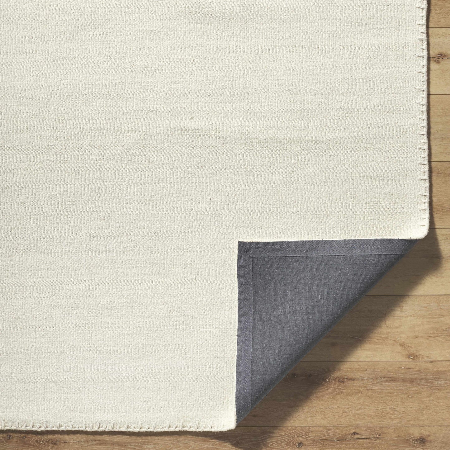 Soft Ayumu Area Rug - Modern Cozy Living Room Design