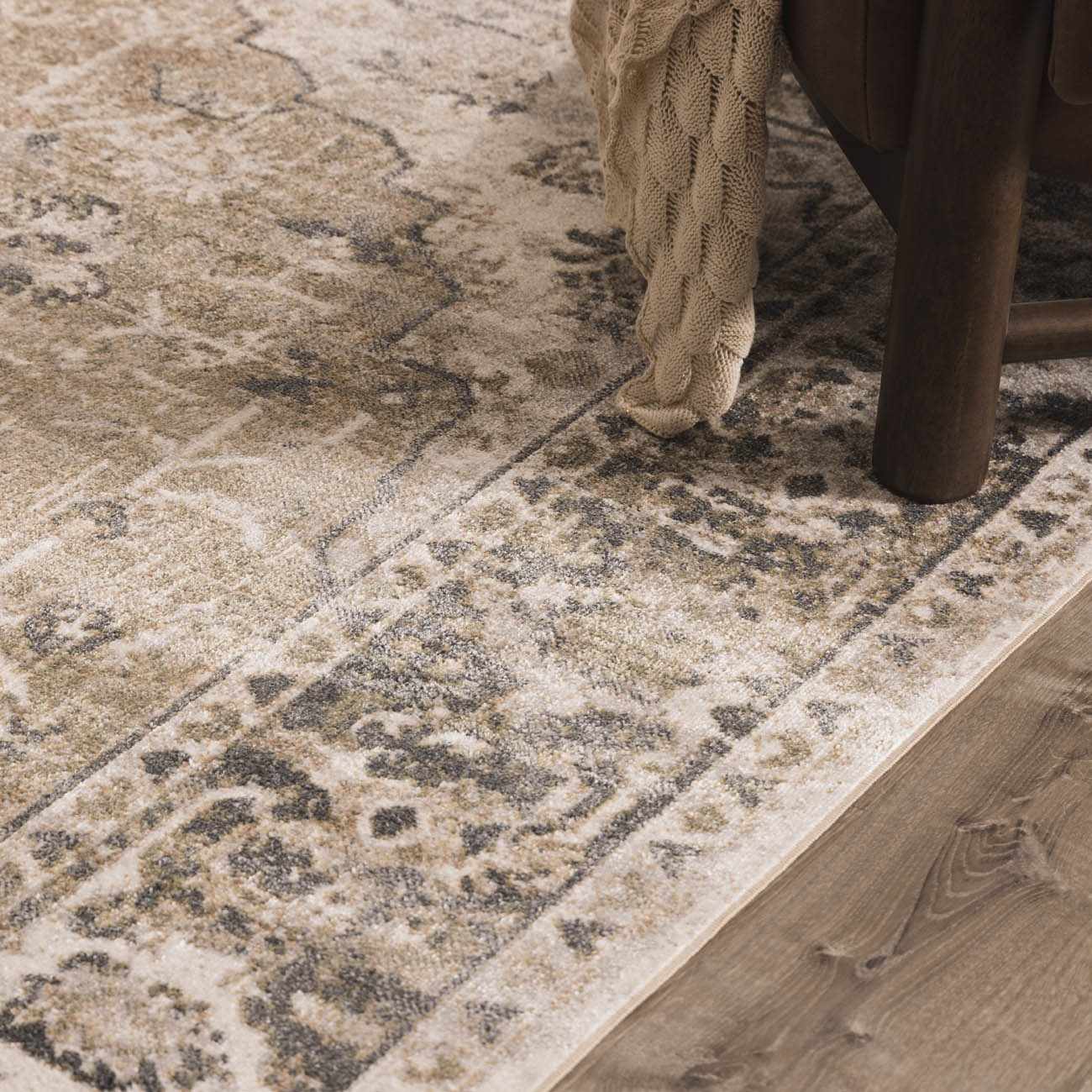 Beige Washable Flat Pile Rug - Stylish Home Décor