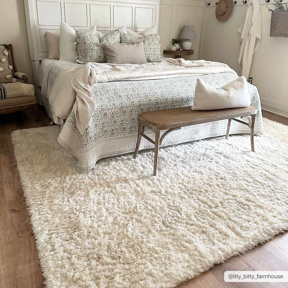Siari Cream Plush Area Rug - Cozy Solid Home Decor