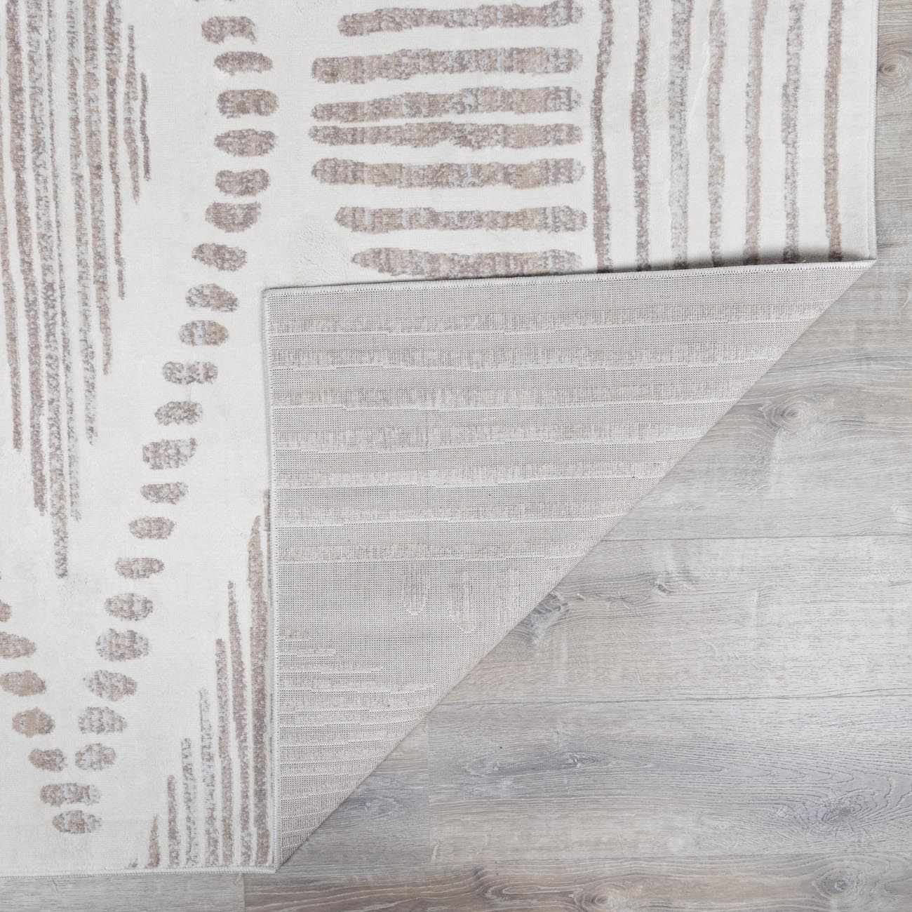 Beige Area Rug - Elegant Neutral Floor Decor for Modern Spaces