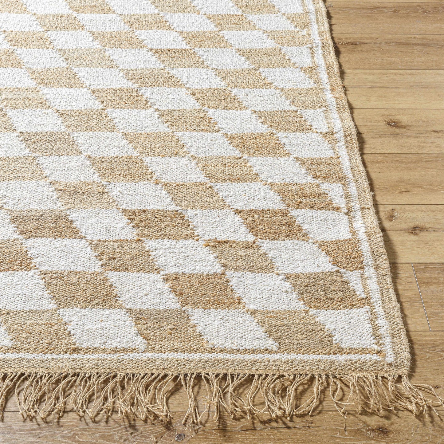 Checkered Jute Rug - Tiria Diamond Design with Tassels