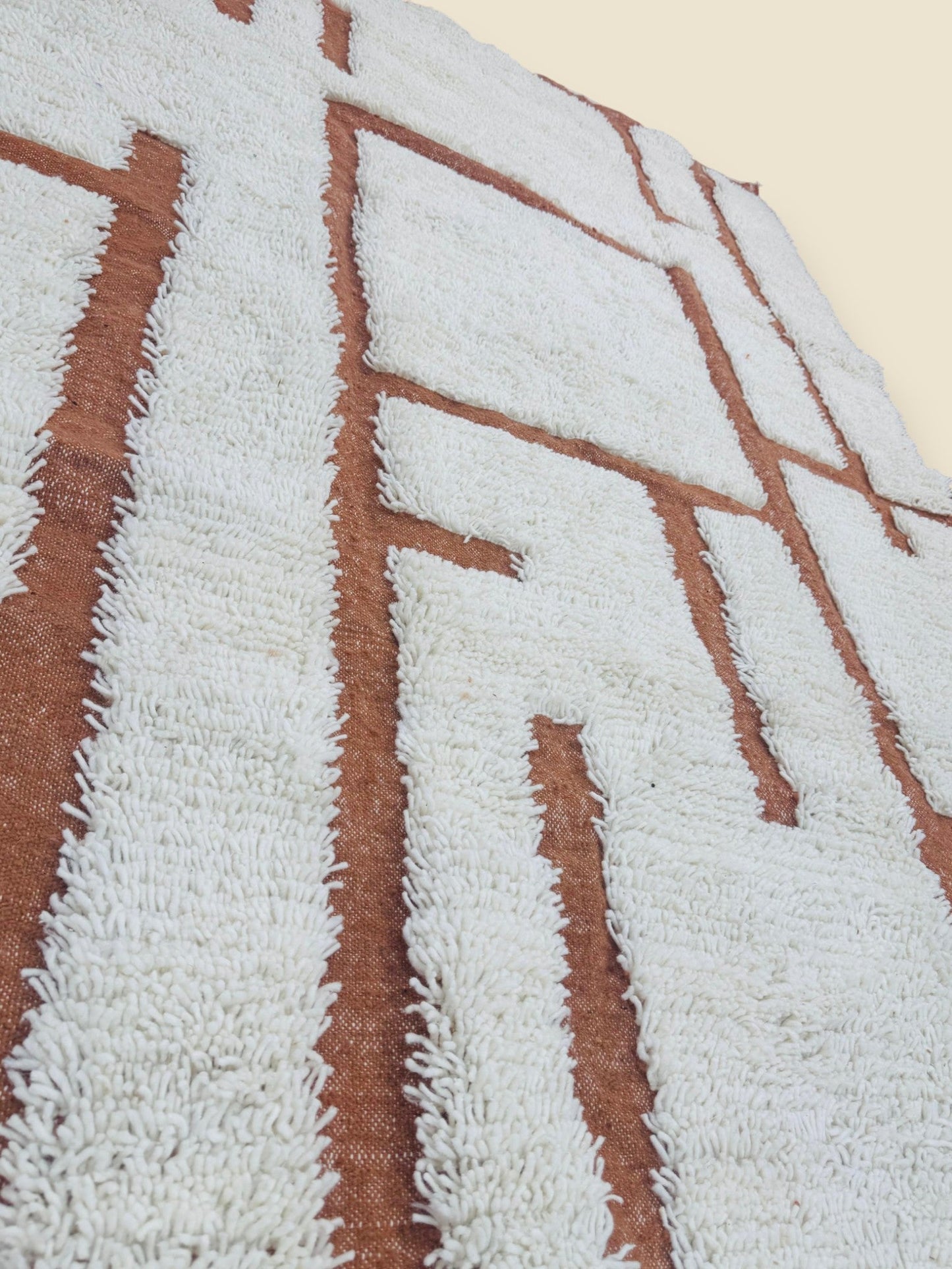 Tafenzut Abstract Berber Rug – Handmade Moroccan Wool Decor