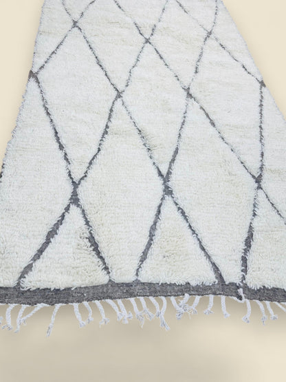 Moroccan Tihya Berber Carpet – Neutral Cream Shag Rug