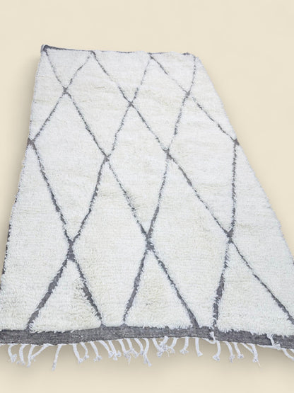 Moroccan Tihya Berber Carpet – Neutral Cream Shag Rug