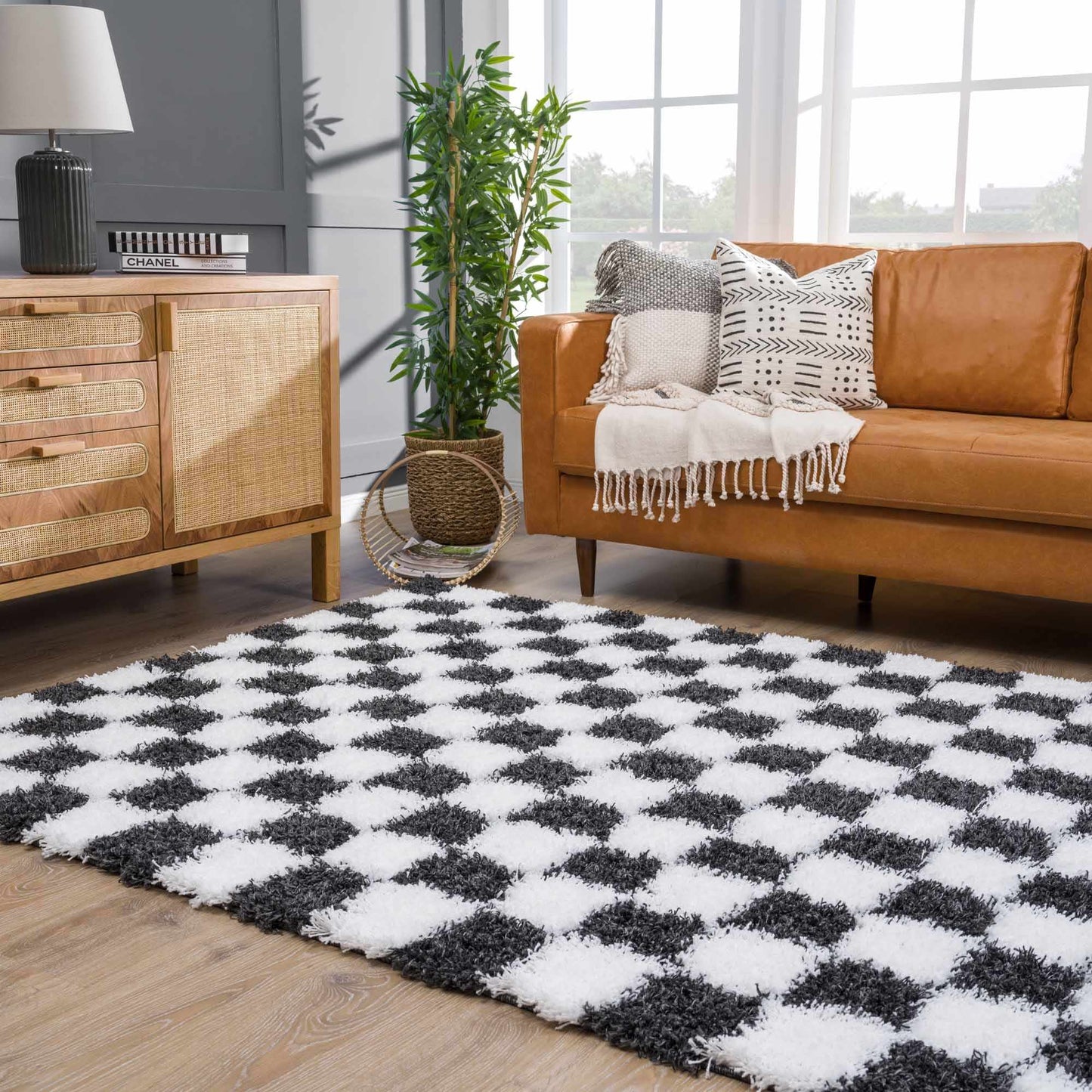 Checkered Black White Area Rug - Modern Stylish Home Decor