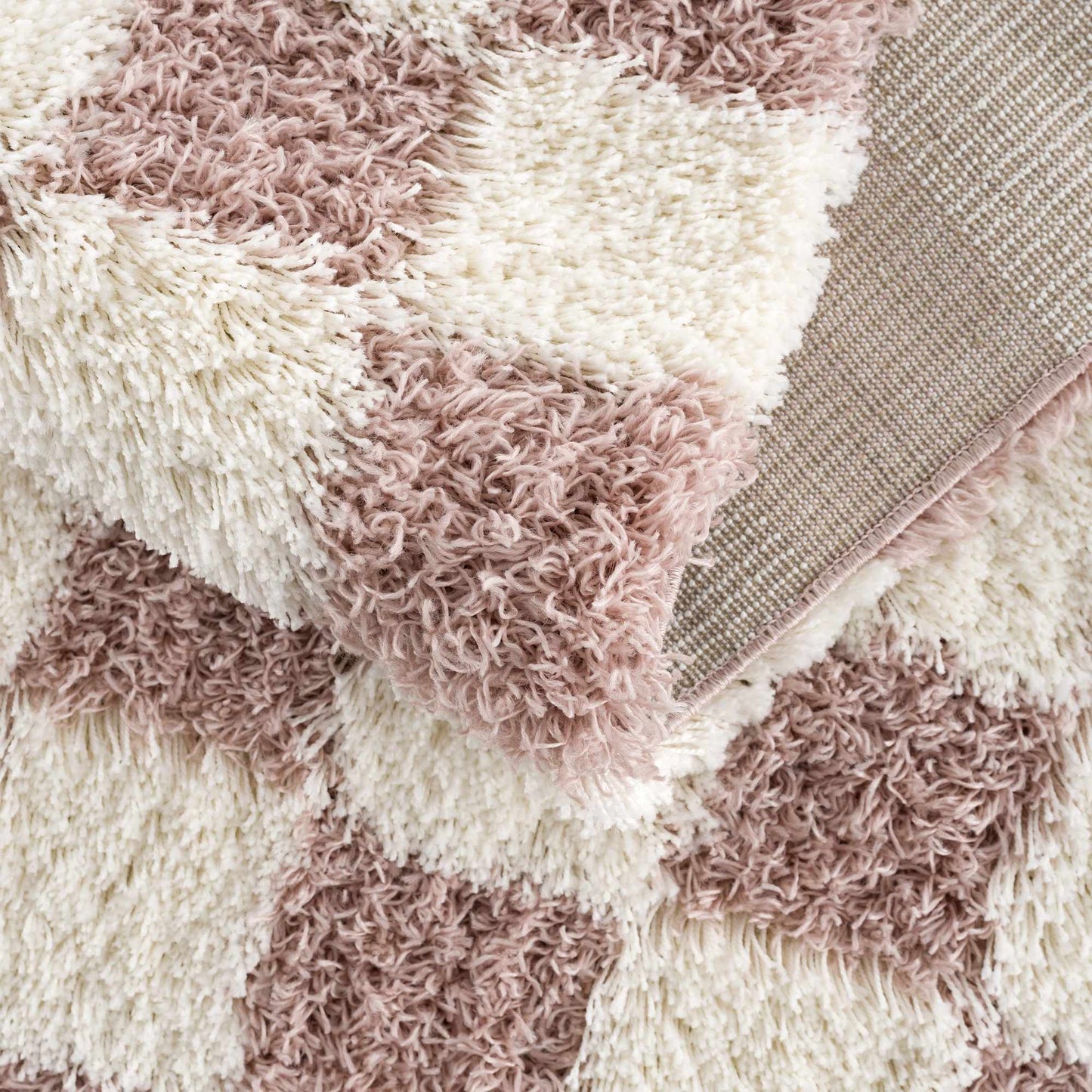 Pink Checkered Shag Rug - Cozy Stylish Room Accent