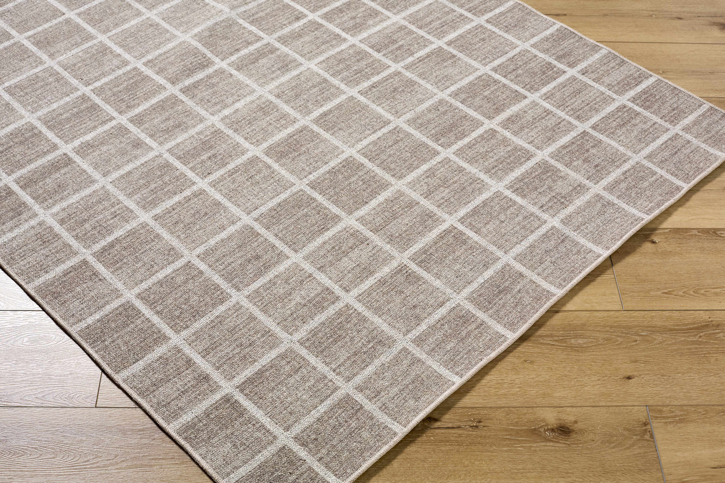 Washable Checkered Wool Area Rug - Stylish Durable Home Decor