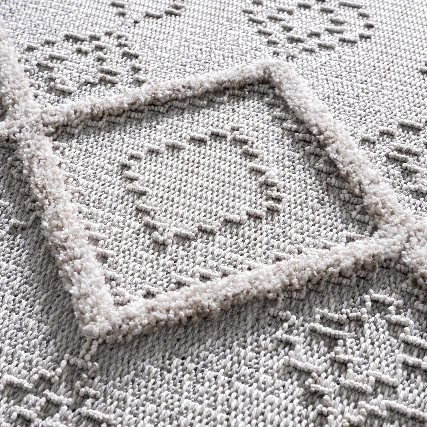 Rustic Area Rug - Amaga Collection for Cozy Home Decor