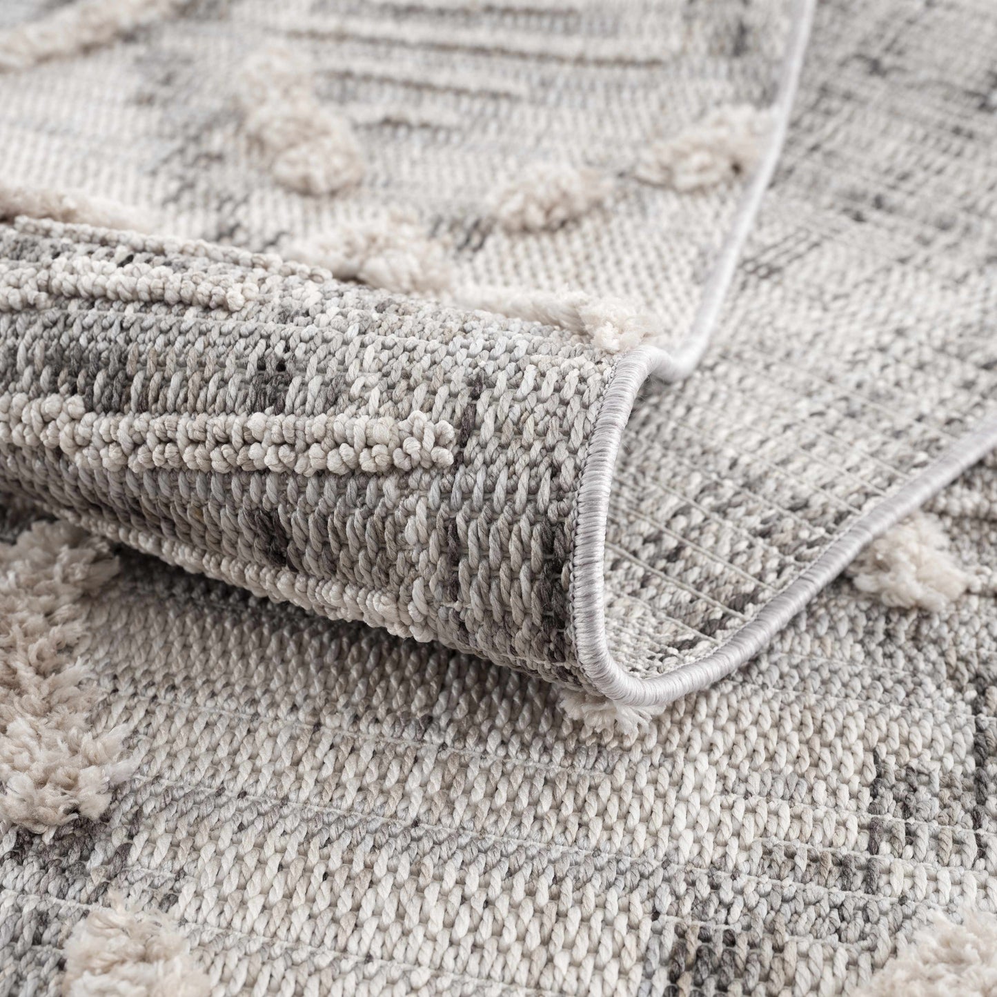 Rustic High-Low Area Rug - Cozy Home Décor Accent