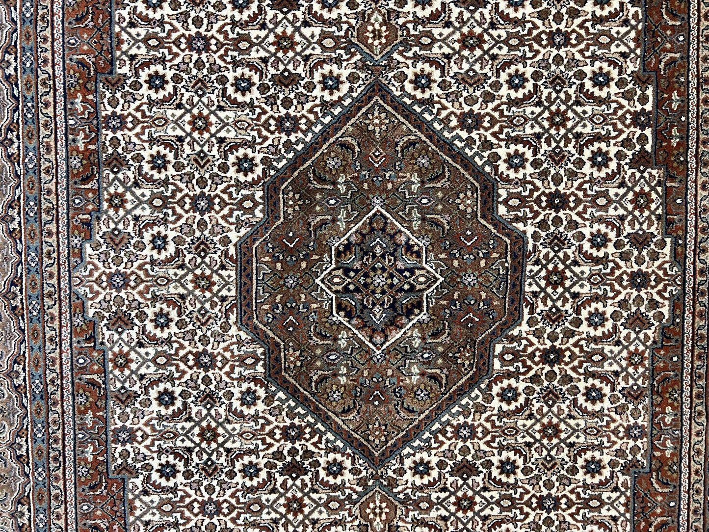 Indo Persian Hand Knotted Wool Rug 7x10 Cream Medallion Vintage Oriental Carpet