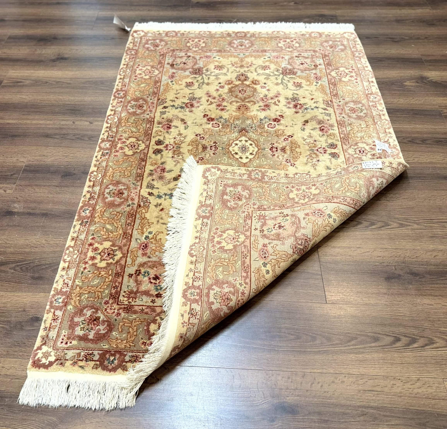 Persian Rug 4x6 Hand Knotted Wool and Silk Highlights 200 KPSI