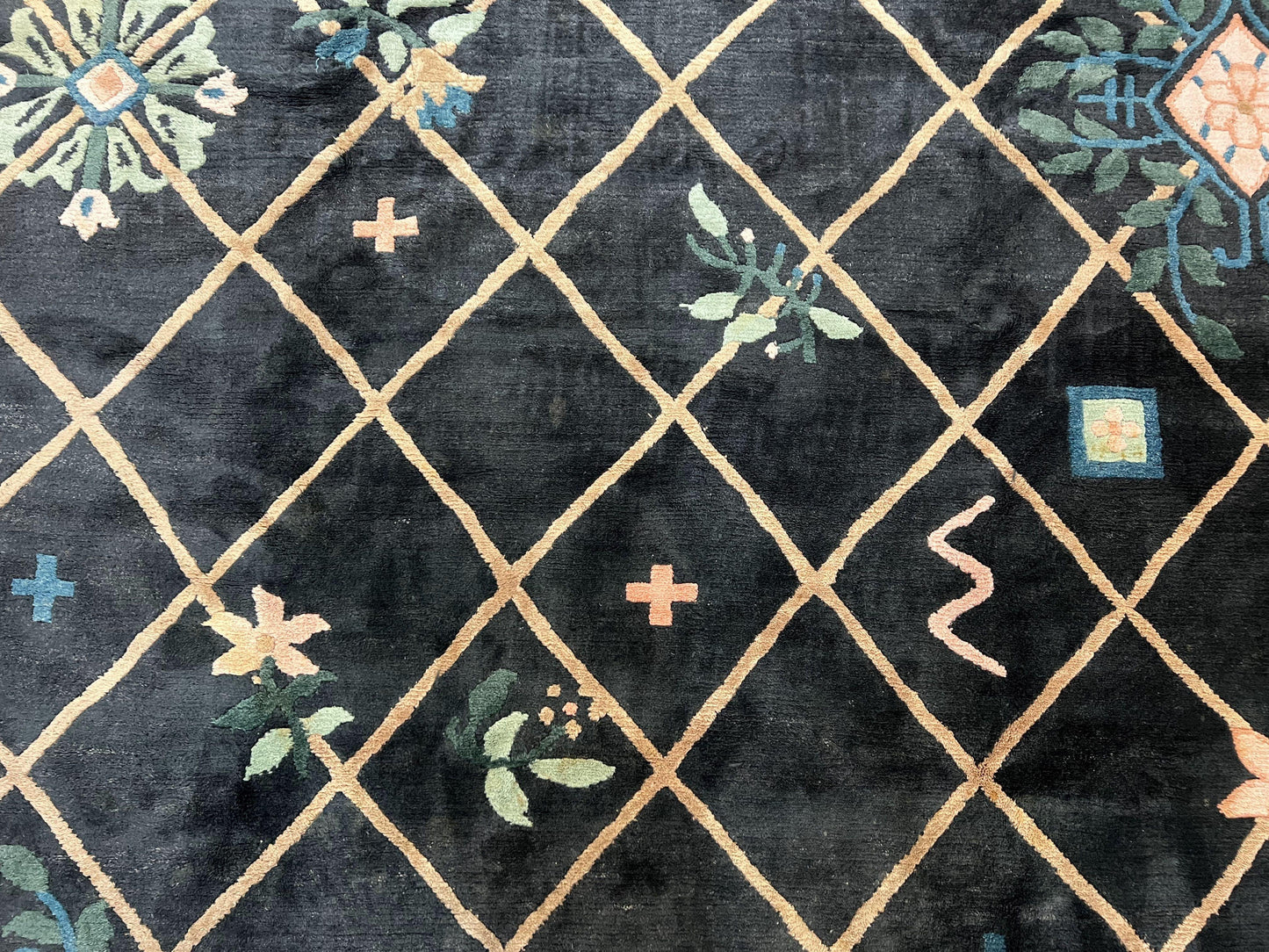 Hand Knotted Tibetan Rug 9x12 Black And Tan Contemporary Nepalese Area Rug