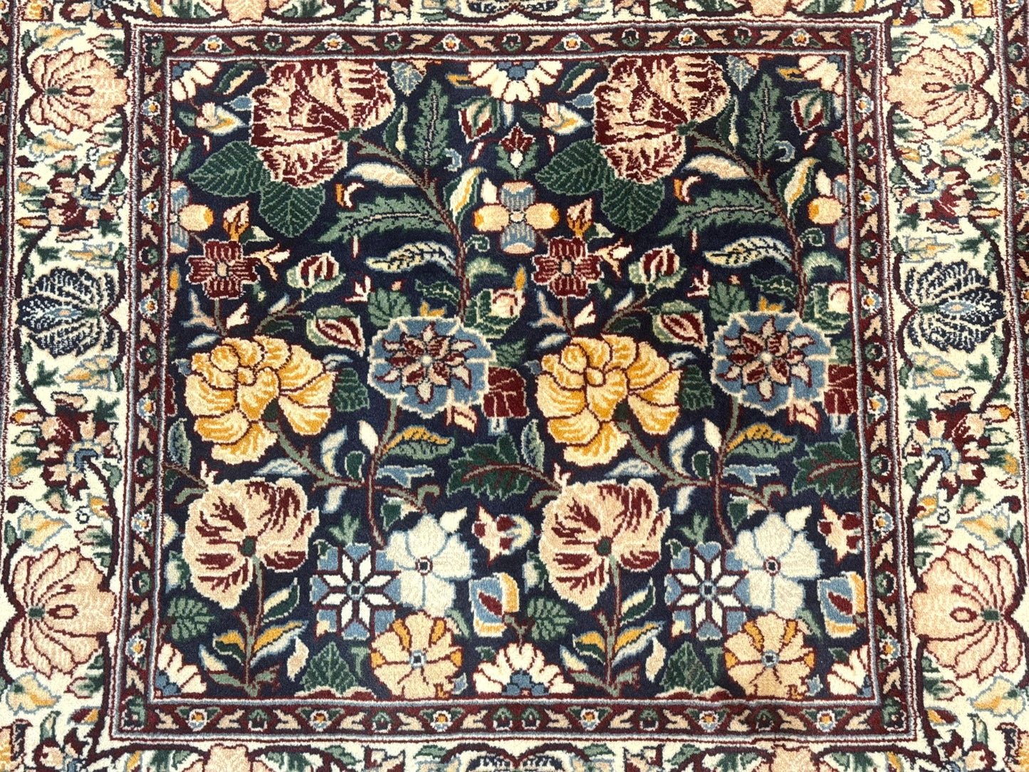Persian Wool Rug Square 2.7x2.7 Handmade Floral Design Dark Green