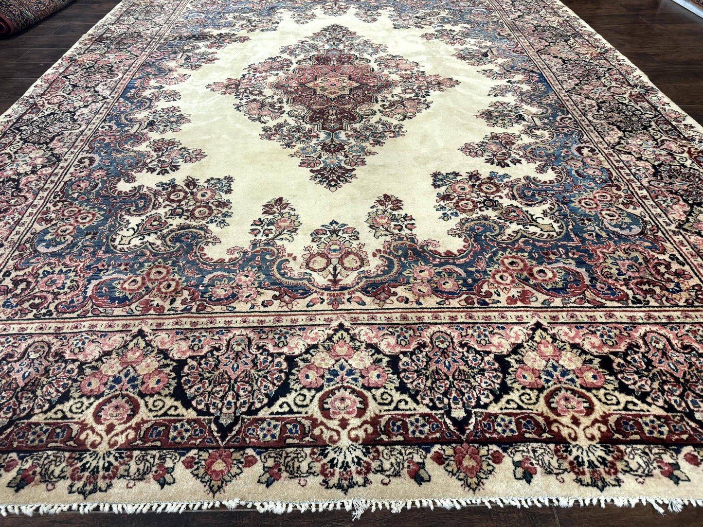 Persian Sarouk Rug 9x12 Ivory and Blue Hand Knotted Antique 1920s Semi Open Field Medallion