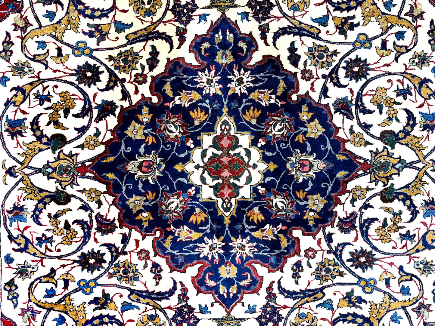 Floral medallion rug