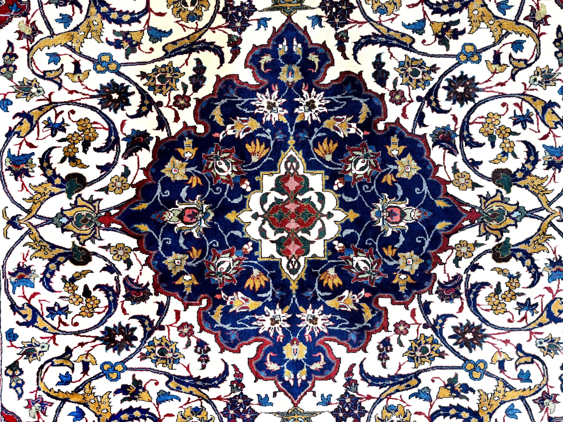 Floral medallion rug