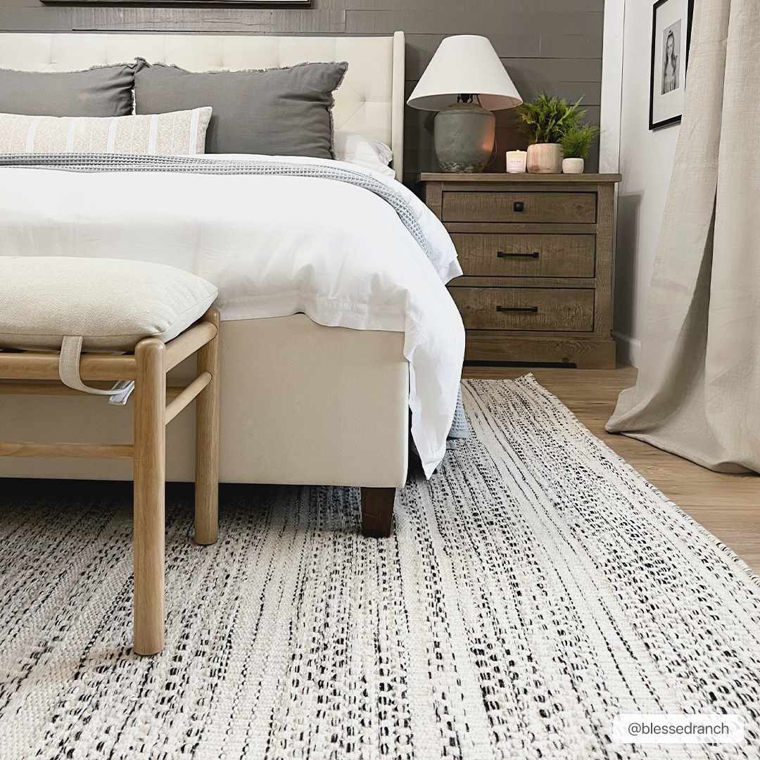 Williford Wool Area Rug - Soft Durable Stylish Home Decor
