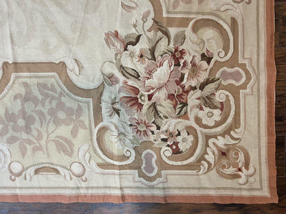Elegant Aubusson Wool Rug Handmade Vintage Carpet With European Design