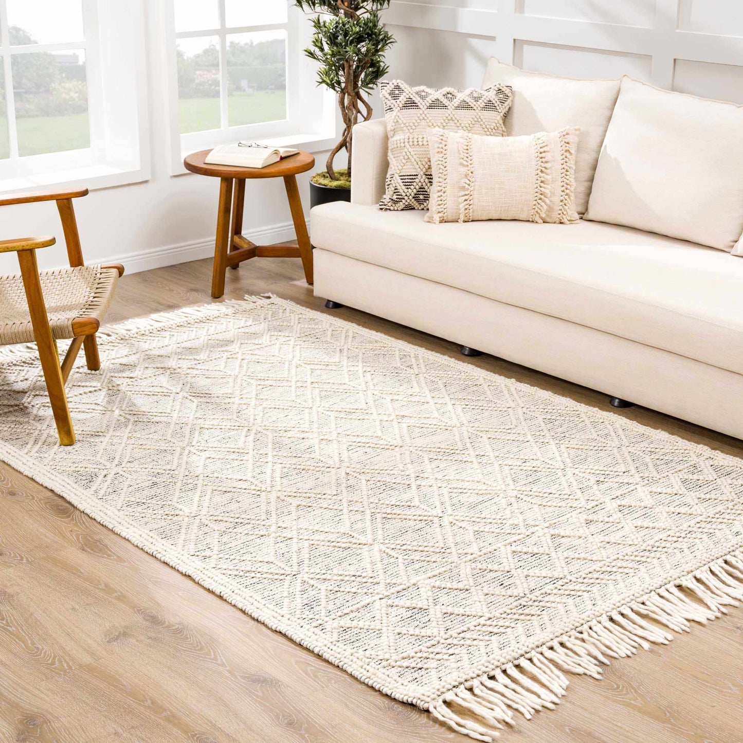 Ramsbury Wool Area Rug - Handcrafted Cozy Home Décor Rug