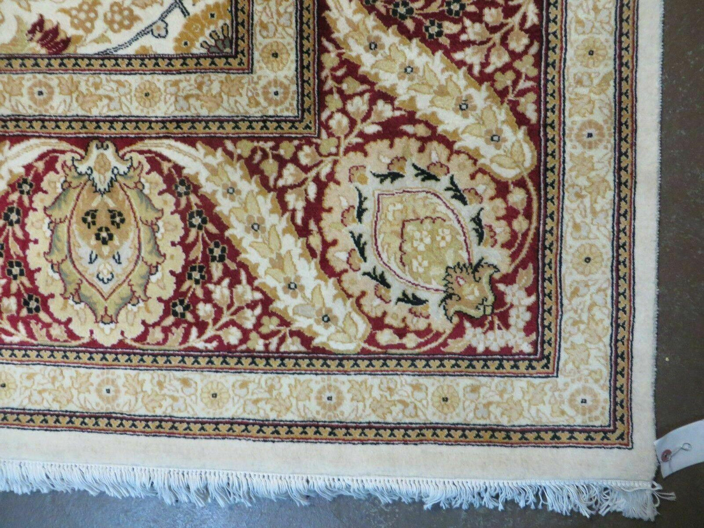 Vintage Handmade Wool Rug Pakistani Floral Design 9 By 12 Feet Vegetable Dye