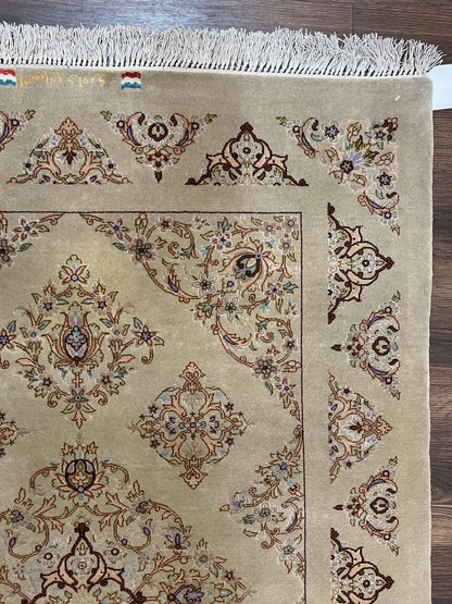 Fine Isfahan rug 60 Raj