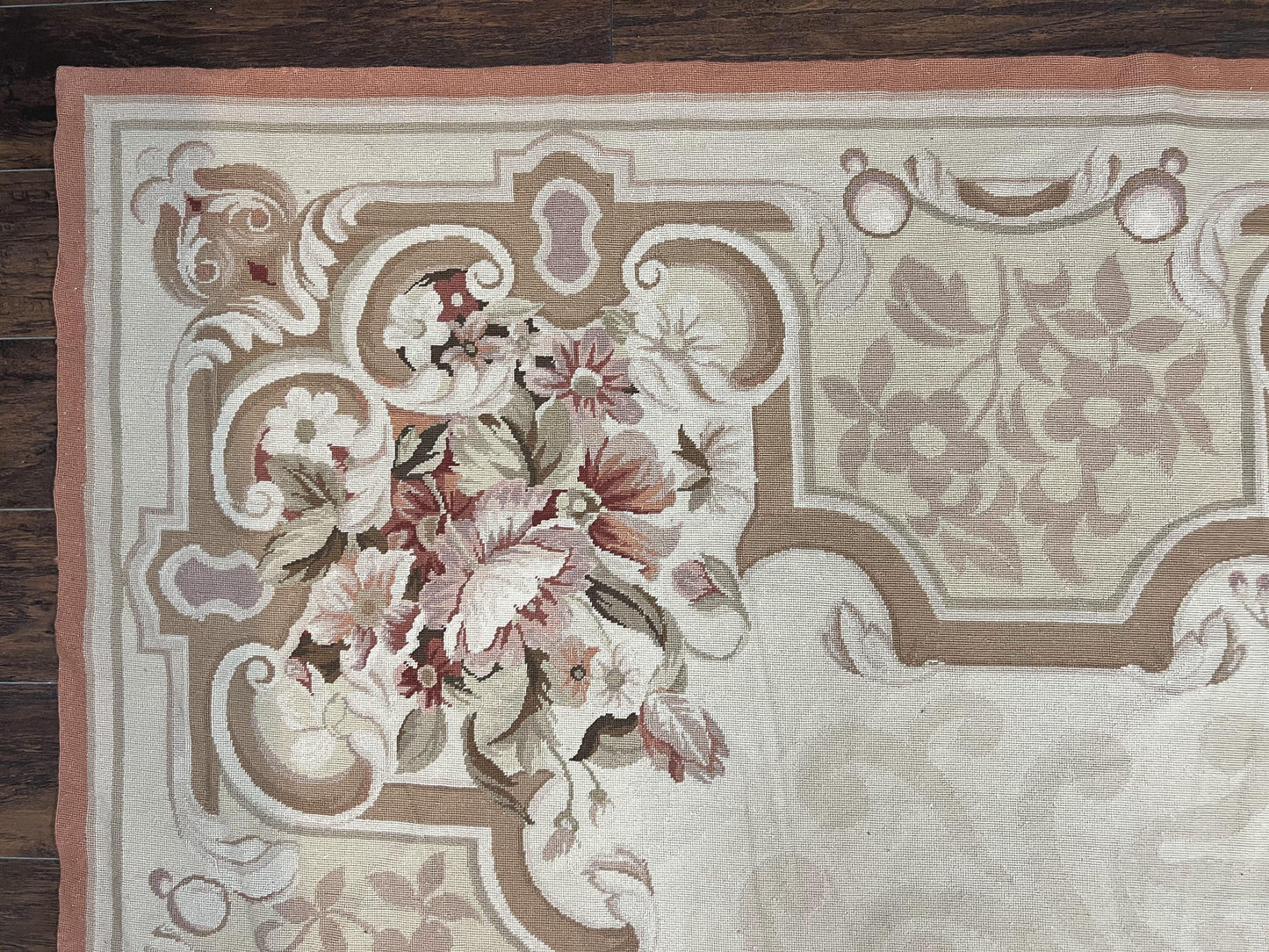 Elegant Aubusson Wool Rug Handmade Vintage Carpet With European Design