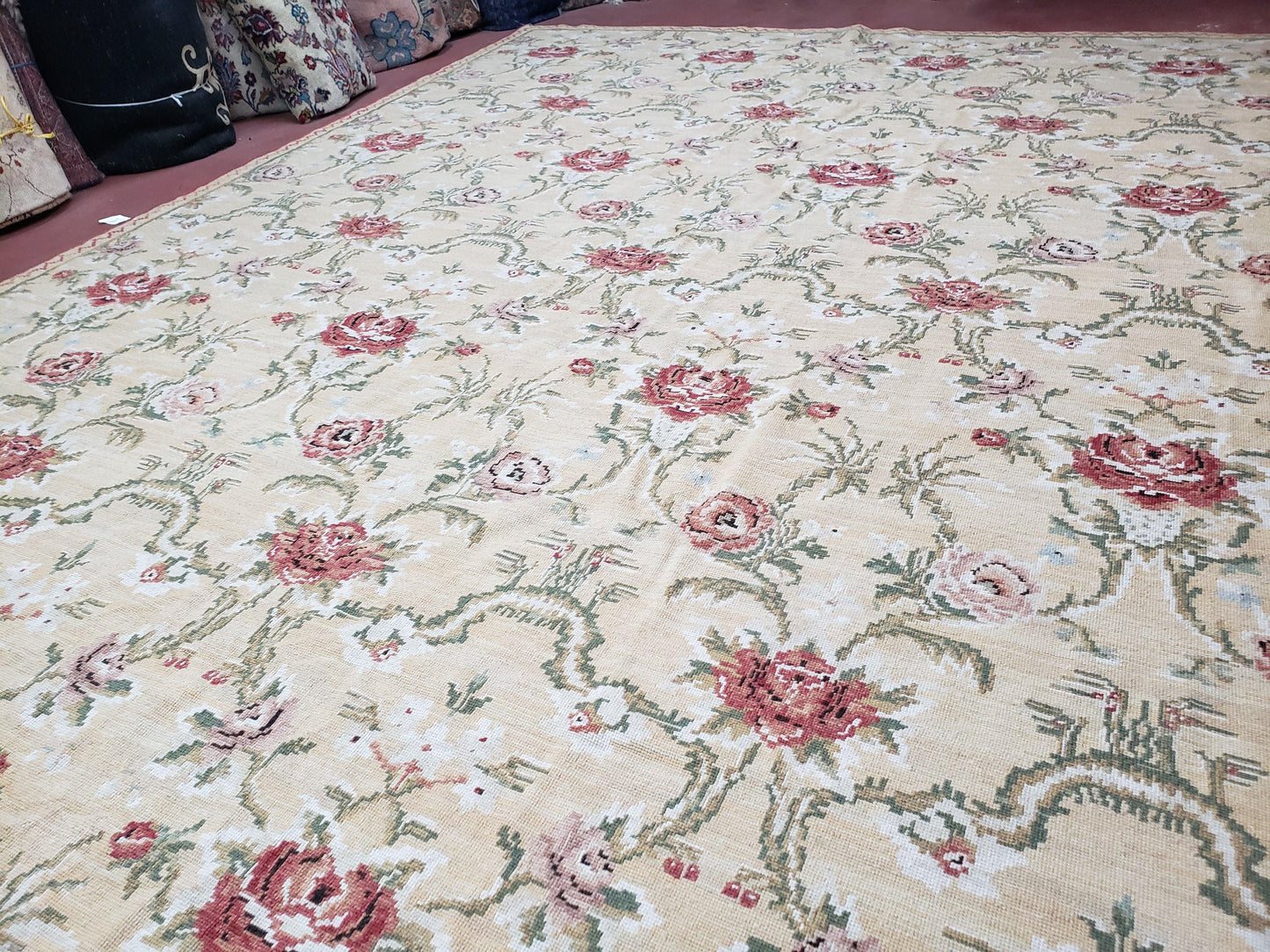 Needlepoint Rug 10x14 Wool Flatweave With English Floral Pattern In Pale Yellow Roses Handmade