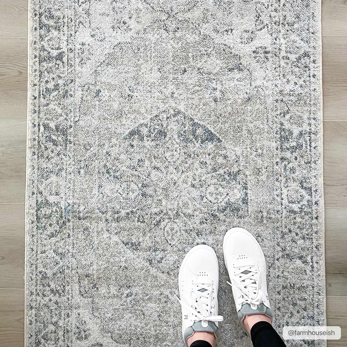 Flat pile rug