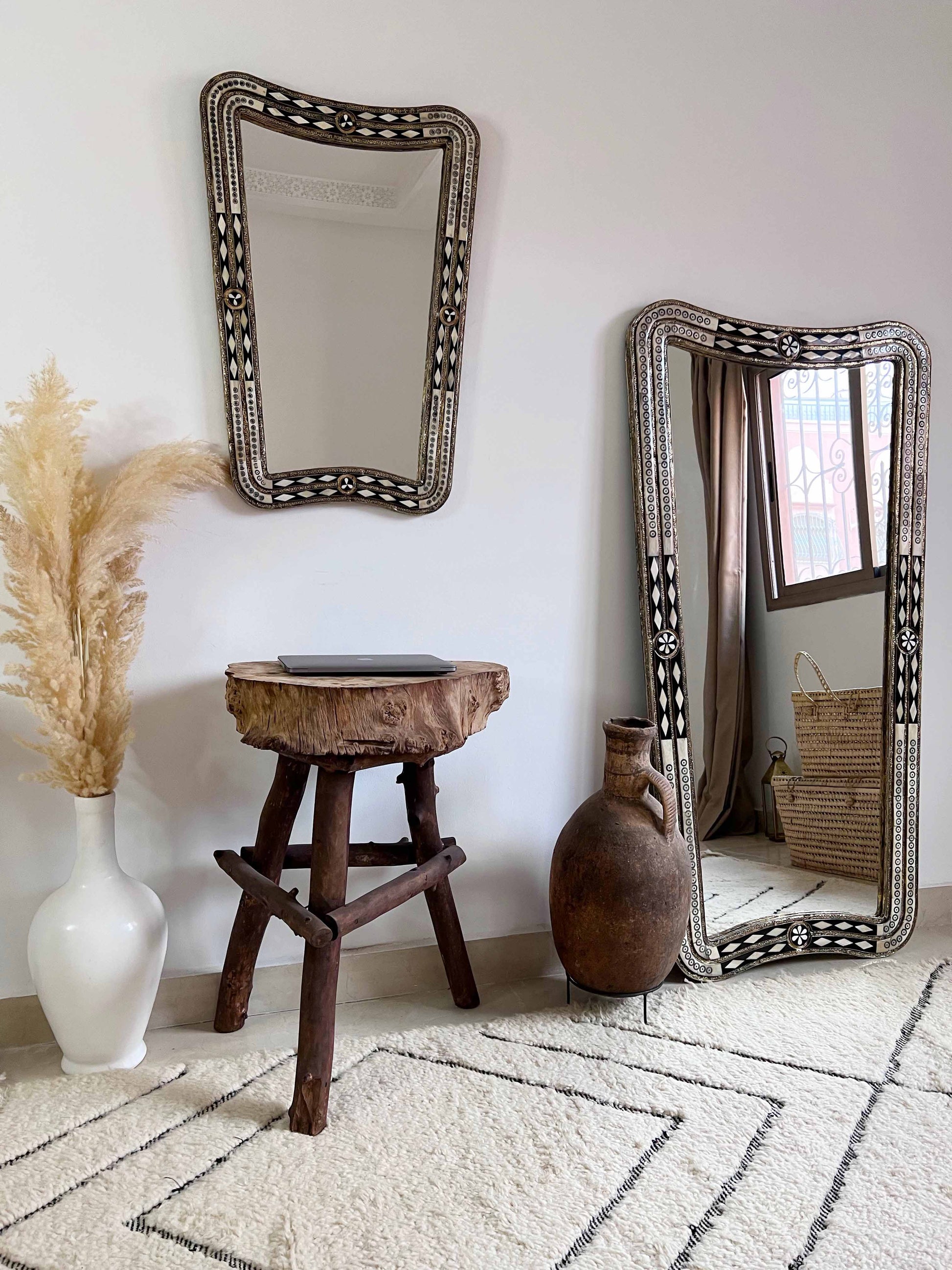Berber horizon wall mirror