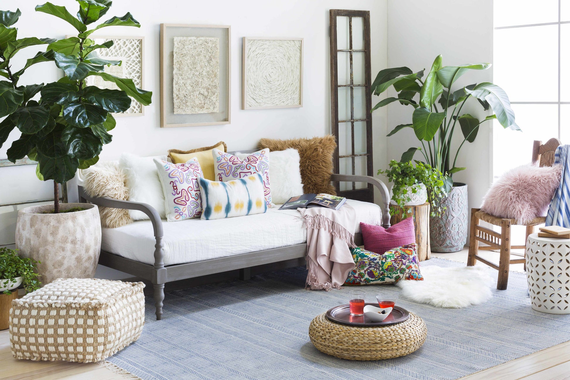 Decorative floor seat