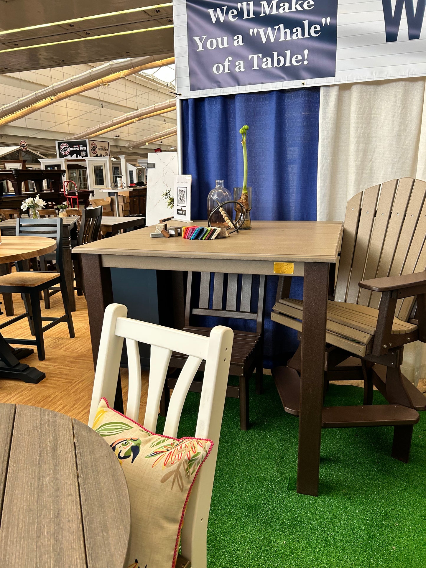 Outdoor Modern Fanback Dining Chair HDPE All Weather Patio Seating