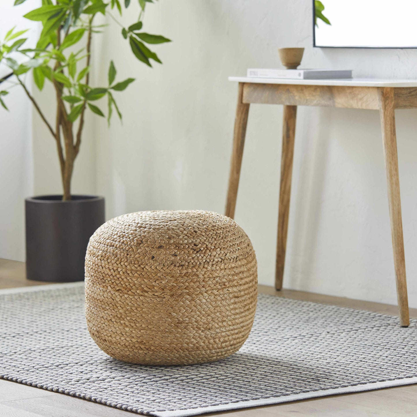Kaumakani Knitted Jute Round Pouf Peach Natural Fiber Footrest For Soft Seating