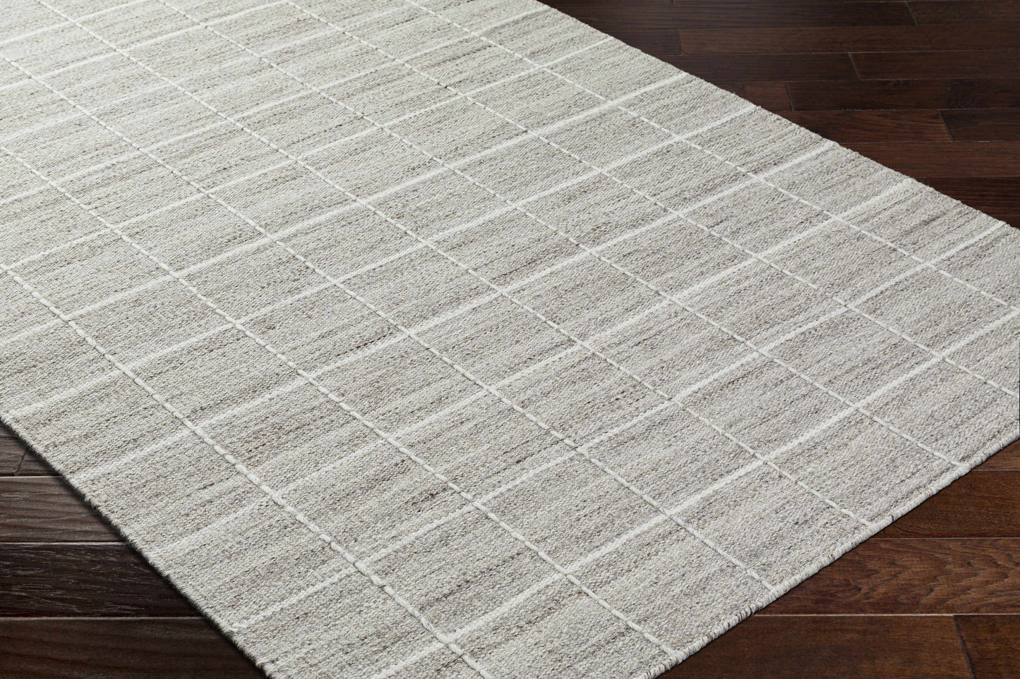 Checkered Area Rug - Stylish Nissa Design for Modern Décor
