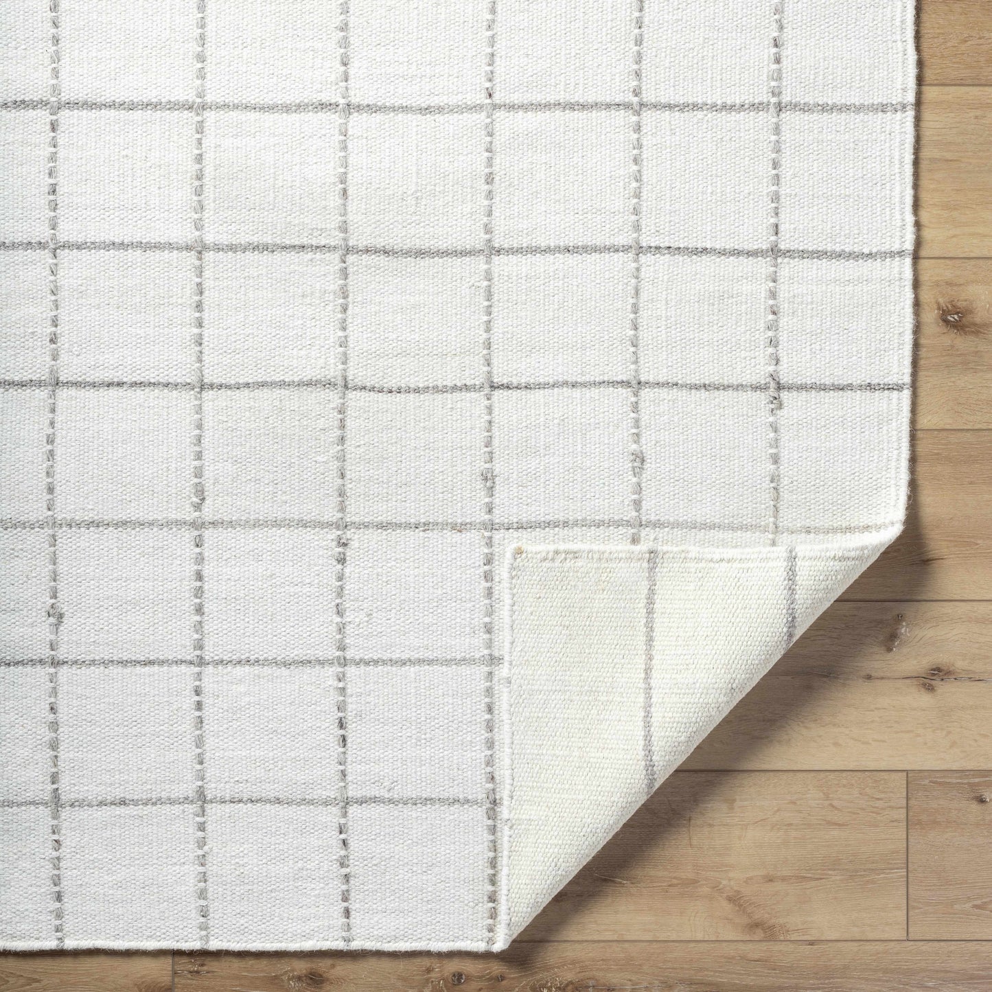 Checkered Wool Rug - White and Gray Nissa Collection