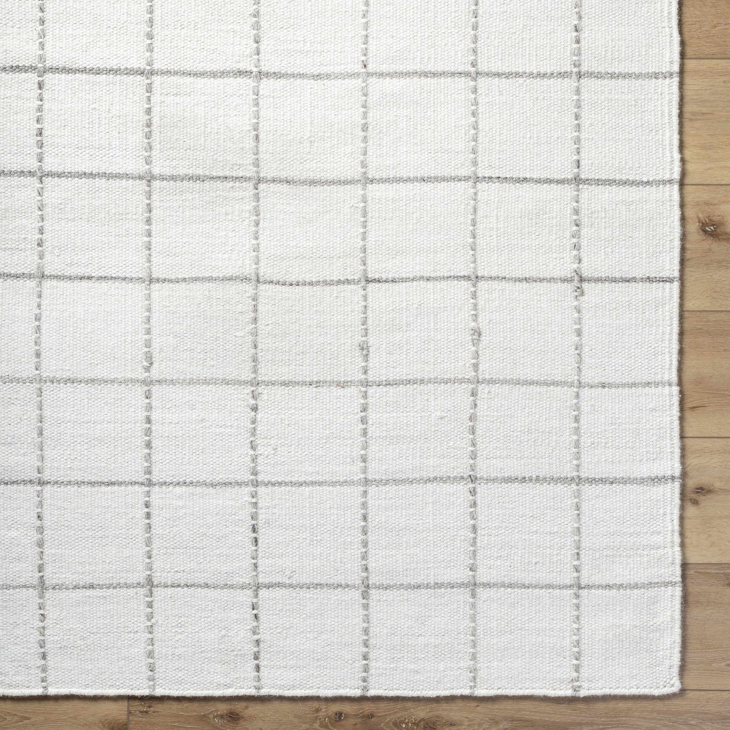 Checkered Wool Rug - White and Gray Nissa Collection