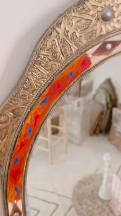 Espejo marroquí ovalado de hueso
