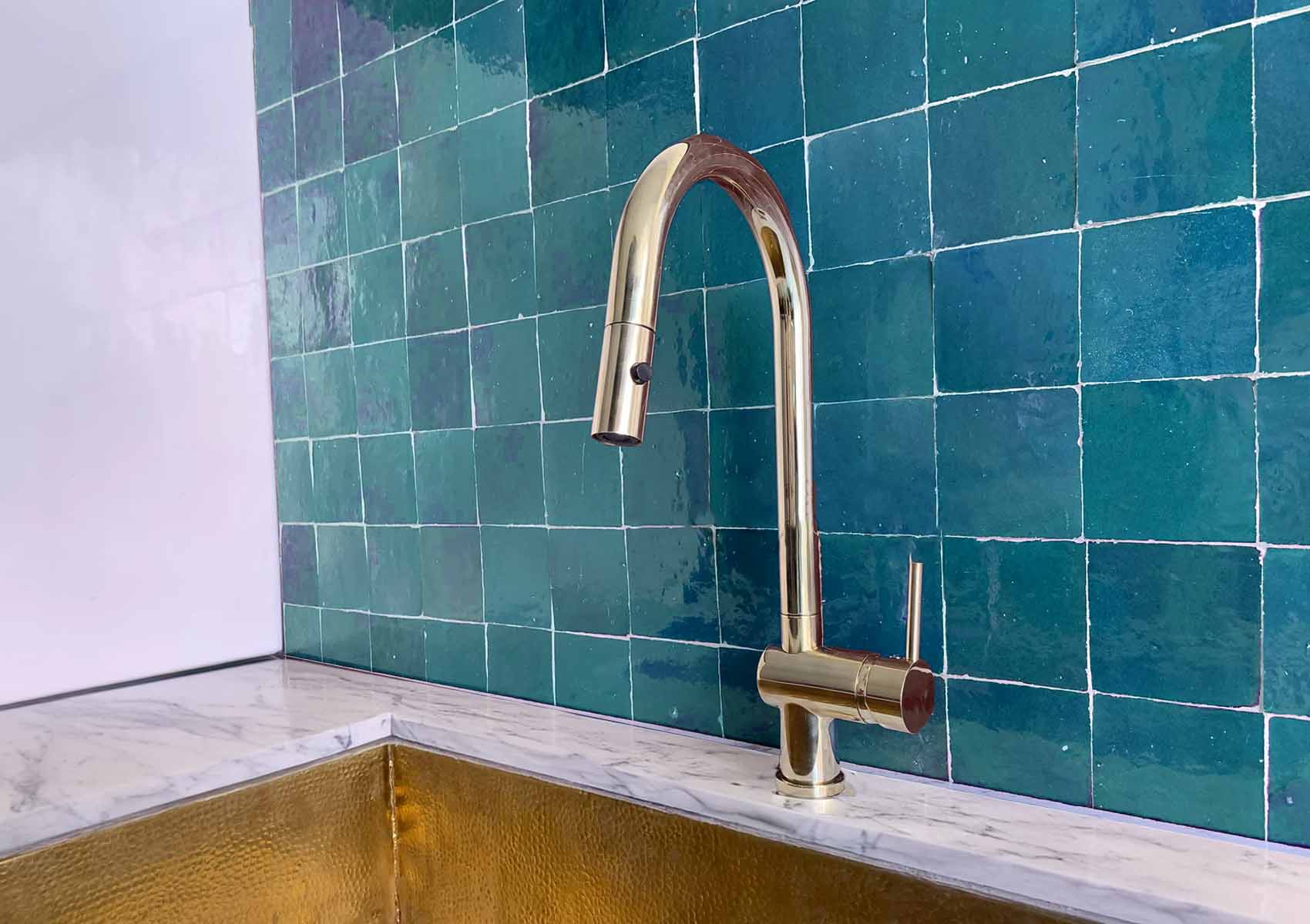 Kitchen sink faucet