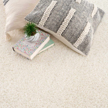 Cream Plush Rug - Cozy Home Décor
