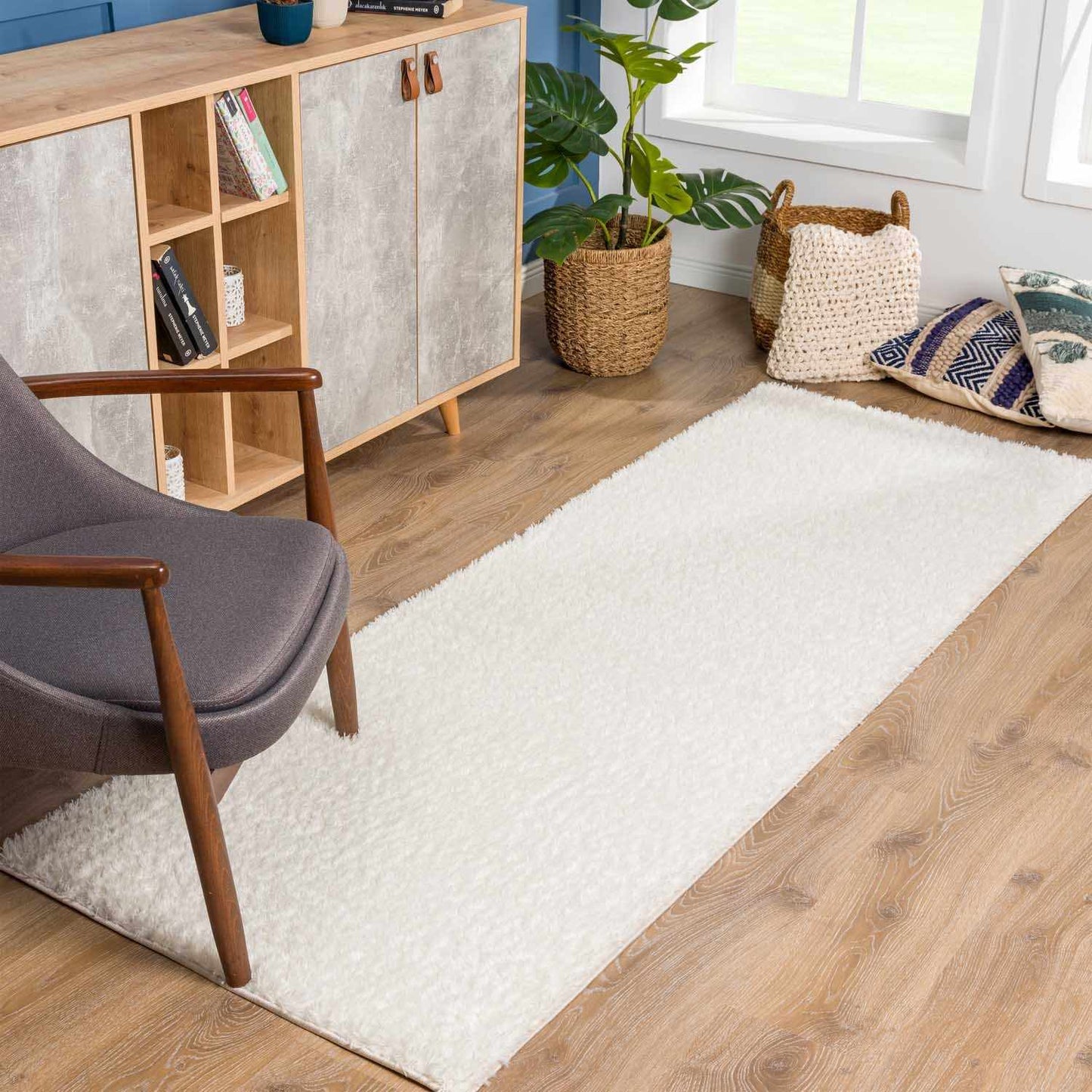 Cream Plush Rug - Cozy Home Décor