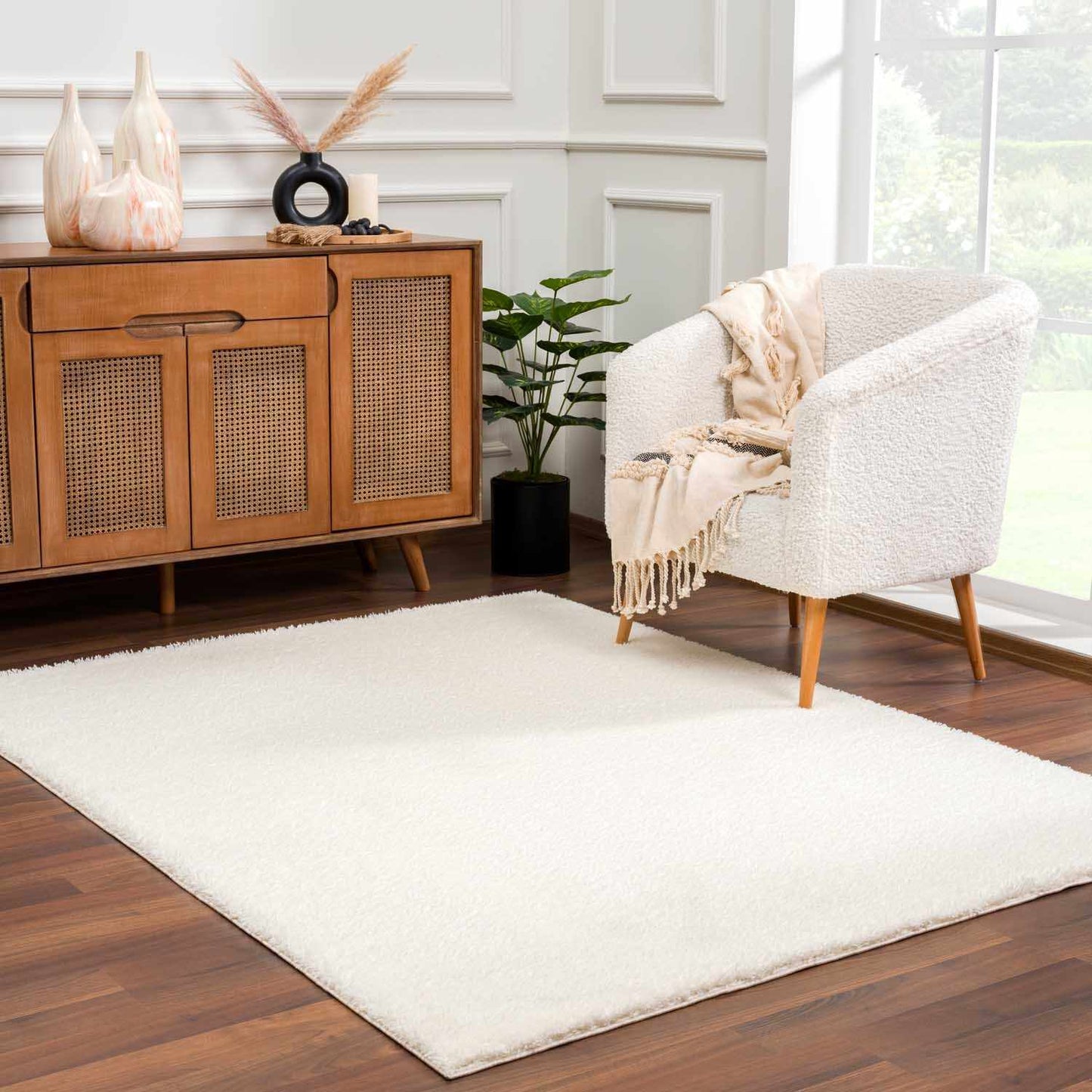 Cream Plush Rug - Cozy Home Décor
