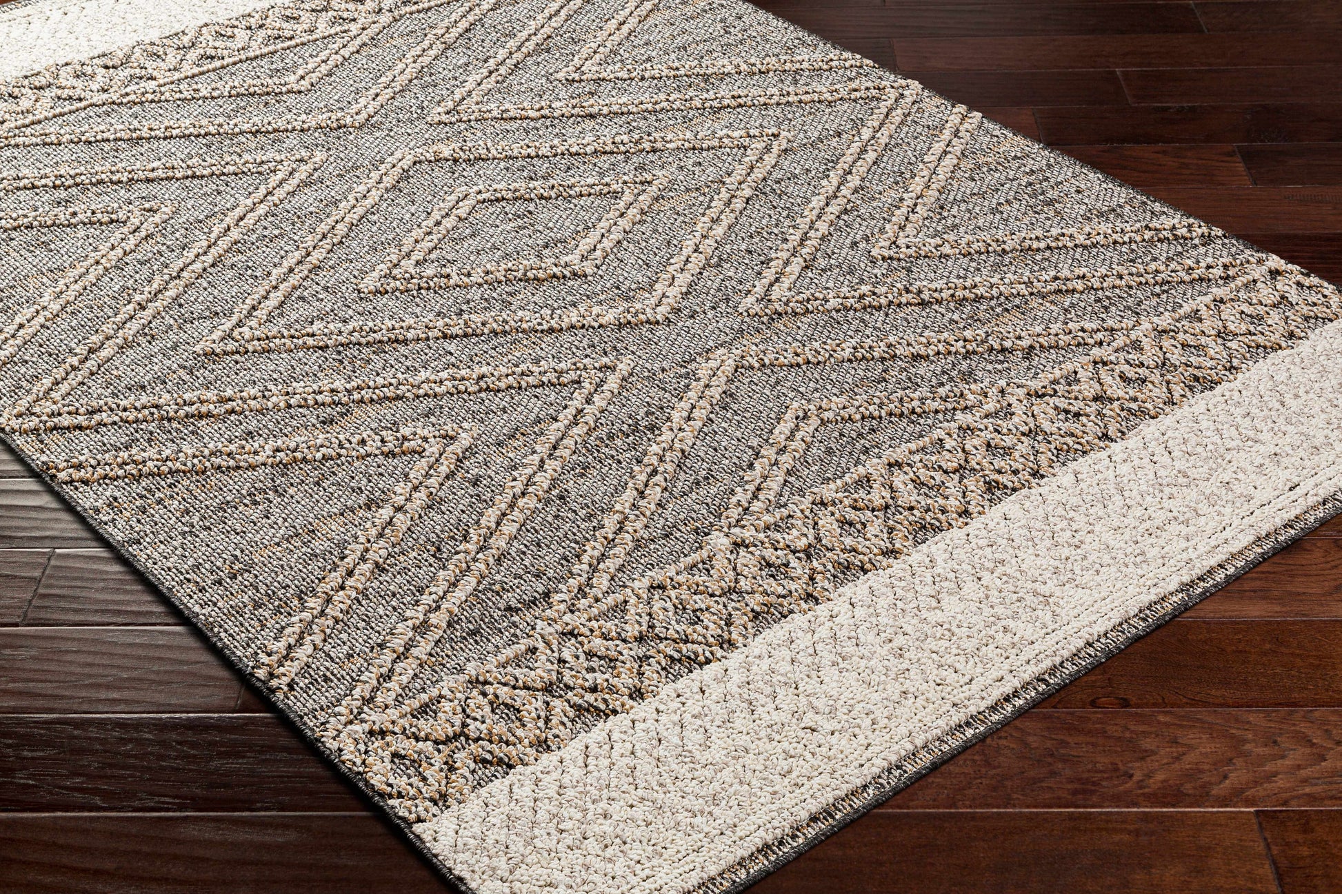 Areli rug close-up